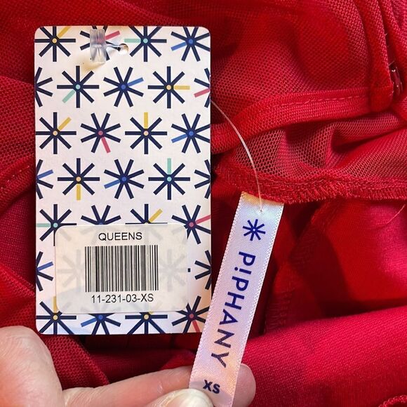 ✨Queens Red Piphany Dress, NWT - Picture 6 of 6